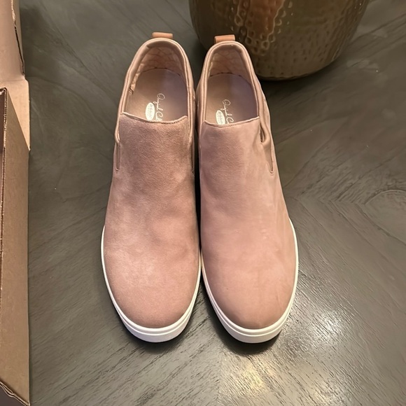 Dr. Scholl's Scarlette Wedge Slip-On - Picture 2 of 16